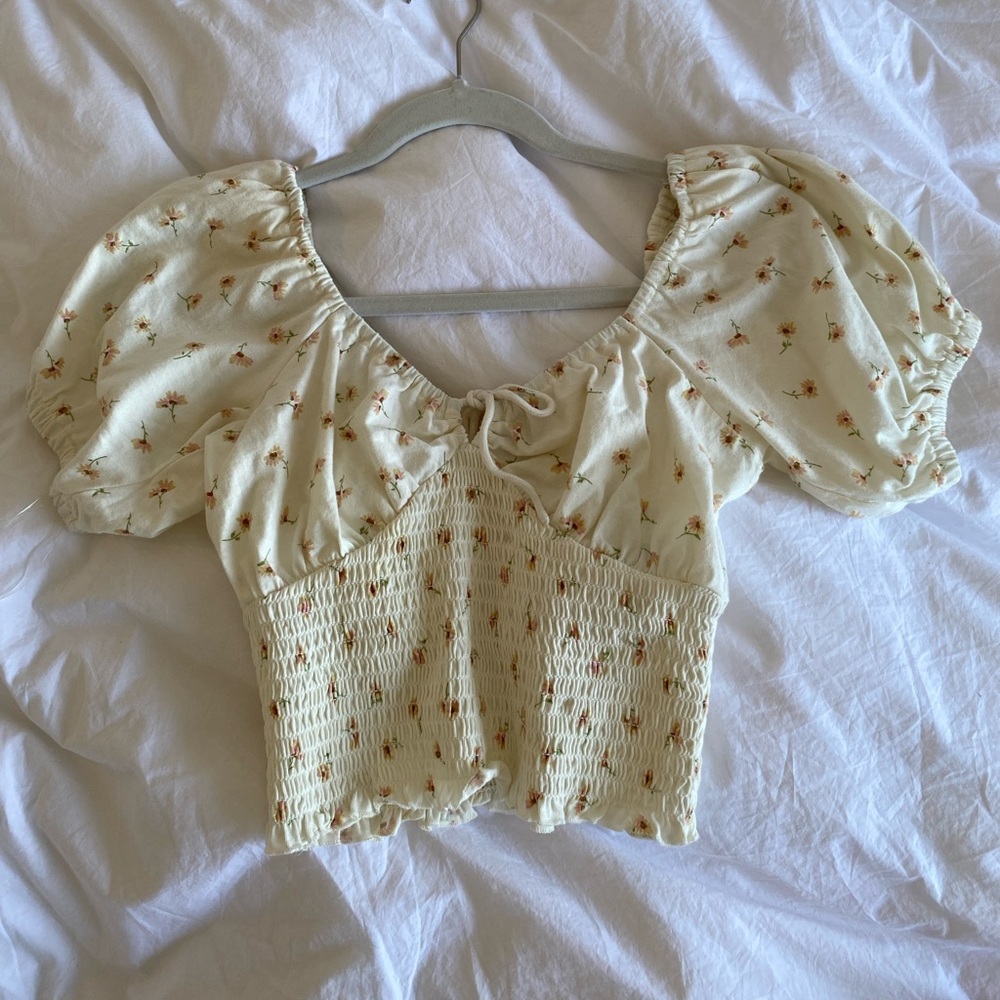 Billabong floral top